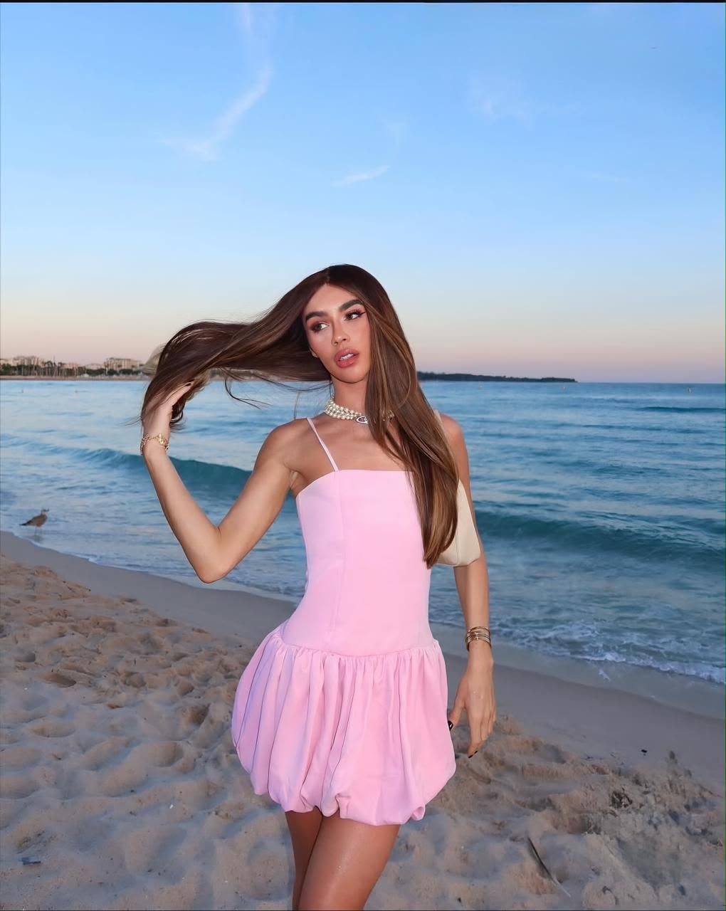 אנגל – קוקסינלית שובבה תל אביב קוקסינלית