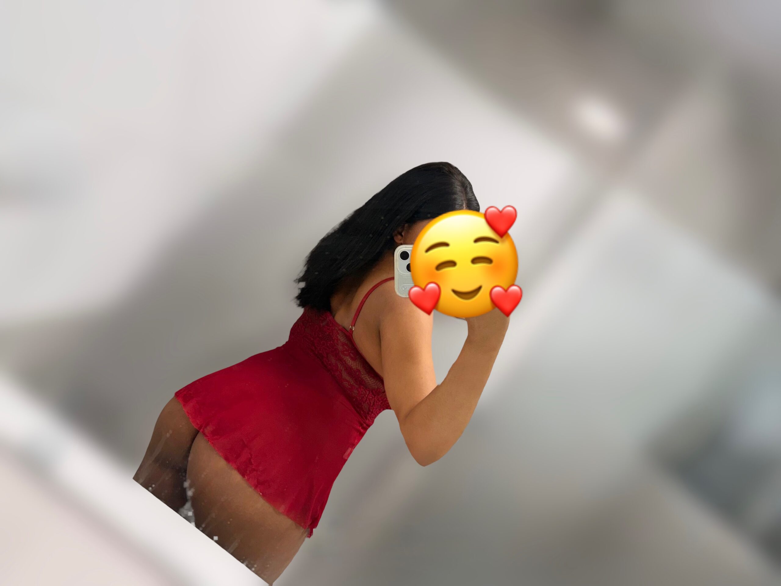 קיילי – בנתניה בת 24 תיירת אפריקאית